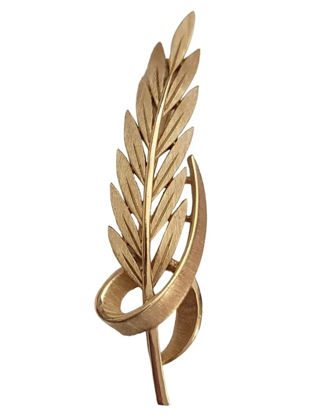 Trifari Crown Over T Gold Tone Laurel Leaf Ribbon Brooch Pin, Signed K898